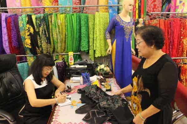 Áo dài thời ‘cô ba Sài Gòn’ – Kỳ 2