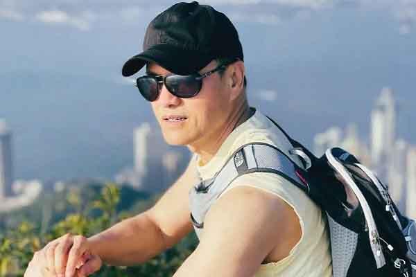 Các tài tử Hoa ngữ U70 trẻ trung đáng kinh ngạc