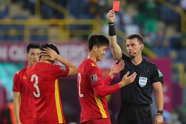 Nếu không có thẻ đỏ oan nghiệt…