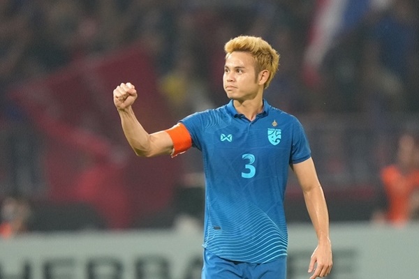 Cầu thủ xuất sắc nhất AFF Cup 2022 Theerathon muốn có VAR ở giải Đông Nam Á