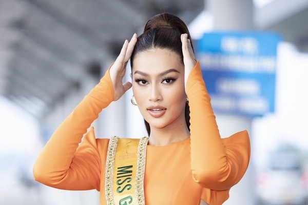 Hoa hậu Thiên Ân ‘nóng bỏng’ trong sắc cam, lên đường ‘chinh chiến’ Miss Grand International 2022
