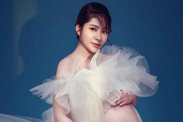 Hoa hậu Đại dương Đặng Thu Thảo kể lại thời gian khủng hoảng khi mang song thai