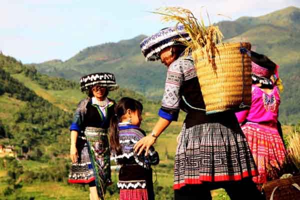 Ngủ ở Lan Pán Tẩn