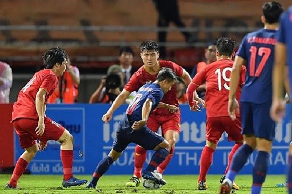 Huyền thoại Thái Lan: ‘Muốn dự World Cup, hãy vượt qua Việt Nam, lấy lại số 1 Đông Nam Á’