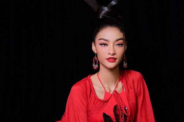 Tạo hình đậm chất ma mị của Á hậu Kiều Loan trong MV cổ trang