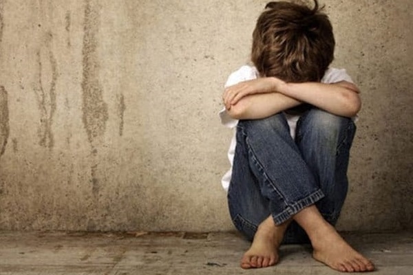 Con cái ở với cha mẹ nhiều thì nguy cơ tự tử sẽ cao?