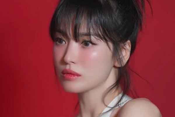 Song Hye Kyo không muốn trở thành bản thân nếu được tái sinh