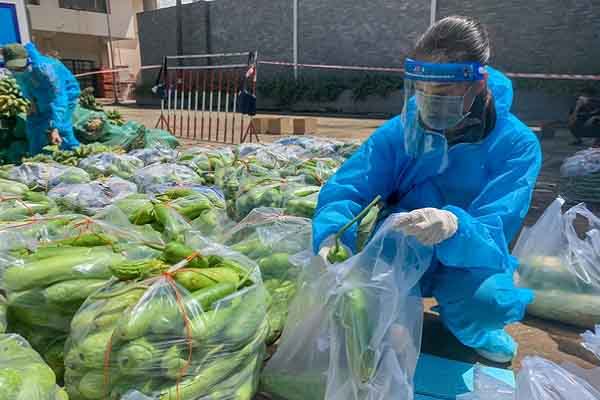 ‘Chuyến xe thực phẩm 0 đồng’ chở hơn 10 tấn rau củ hỗ trợ người dân TP.HCM