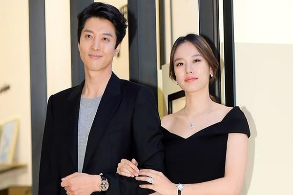 Lee Dong Gun và Jo Yoon Hee chia tay sau 3 năm chung sống