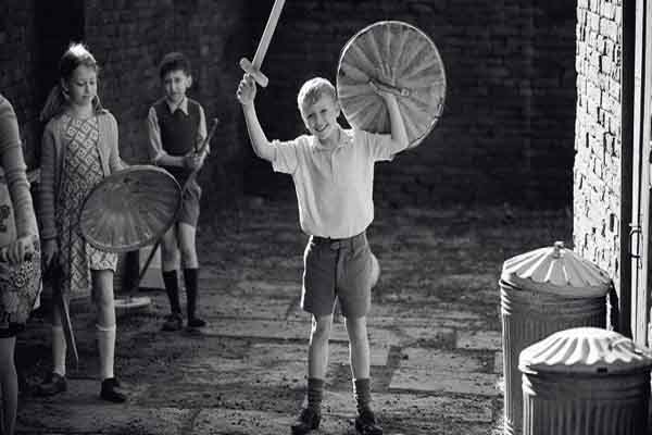 Phim đen trắng ‘Belfast’ thắng giải cao nhất tại LHP Toronto