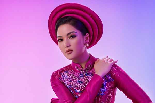 Người đẹp Vân Anh tự hào quảng bá nét đẹp của áo dài tại Hoa hậu Trái đất 2021