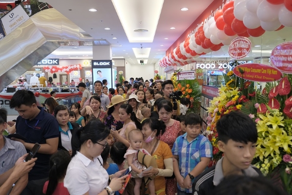 Vincom đầu tiên ở Bình Dương khai trương với nhiều khuyến mãi hấp dẫn