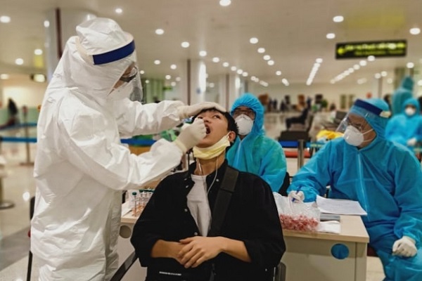 Trưa 2.6: Việt Nam ghi nhận thêm 50 ca mắc COVID-19