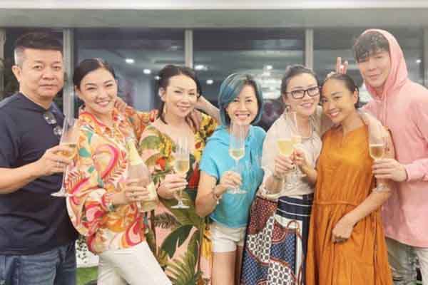 Nathan Lee tái ngộ nhóm nhạc nữ ‘huyền thoại’ một thời