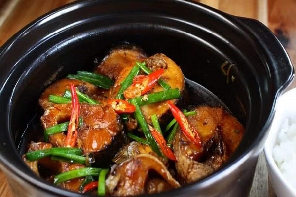 Cá kho tộ Việt Nam lọt top 100 món ăn ngon nhất thế giới