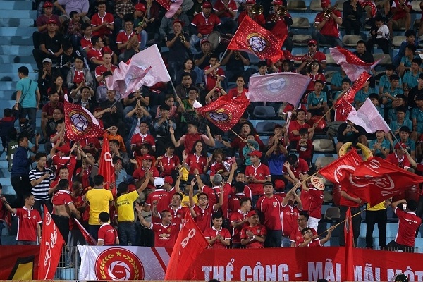 Huyền thoại Thể Công trở lại với bóng đá Việt Nam