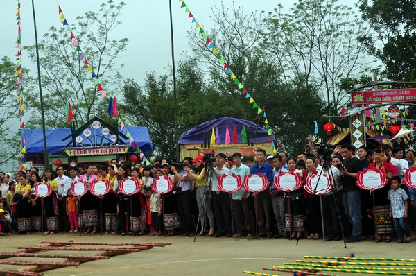 Ngôi đền tế trâu của người Thái và những khám phá kỳ thú