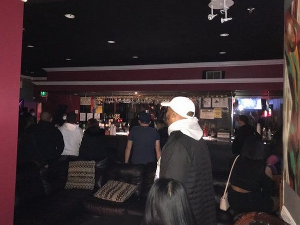 Những bữa tiệc sex ngầm diễn ra sôi động bất chấp COVID-19