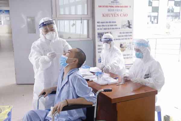 Cơ quan y tế than khó vì người trong Hội thánh truyền giáo Phục hưng khai báo thiếu thành khẩn