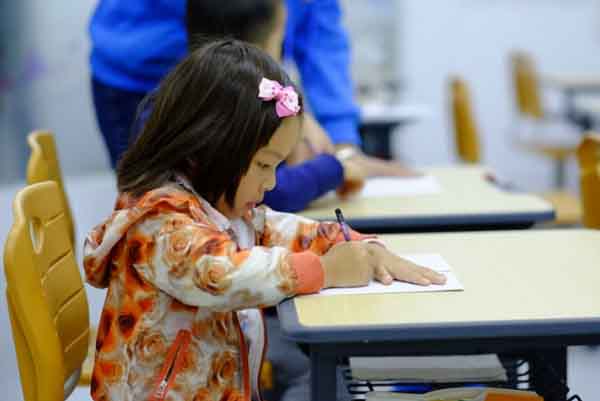 Muốn cho con chìa khóa thành công hãy dạy con biết cách tự kiểm điểm