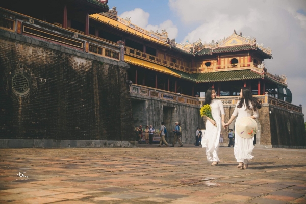 Du khách nữ được miễn vé tham quan di tích Huế ngày 20/10