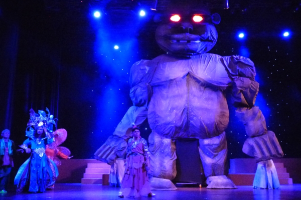 Idecaf thả King Kong khổng lồ