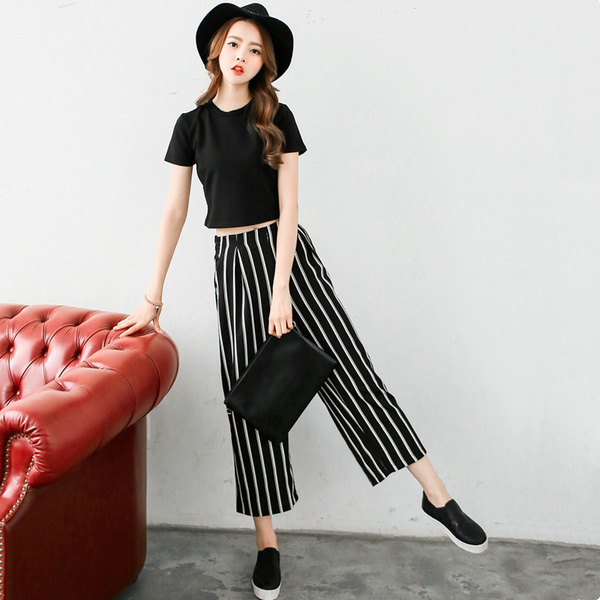 Với đôi chân không dài, chọn quần ống rộng như thế nào?