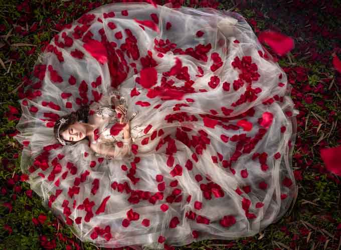 Bộ ảnh cưới độc đáo của cặp đôi 9x