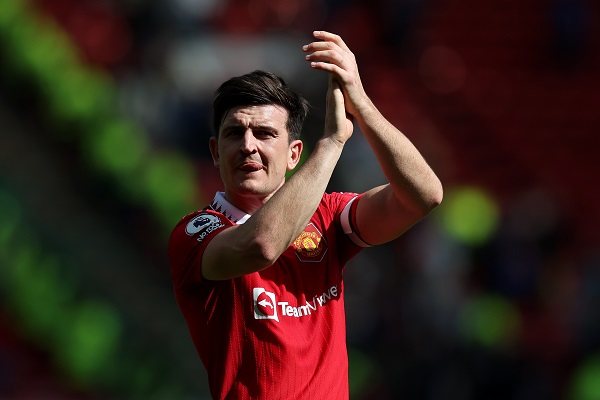 Harry Maguire thất vọng khi bị tước tấm băng đội trưởng Man Utd 