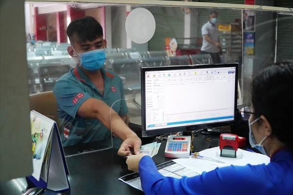 Nhiều chuyến tàu liên tục ‘cháy vé’ dịp lễ 30/4