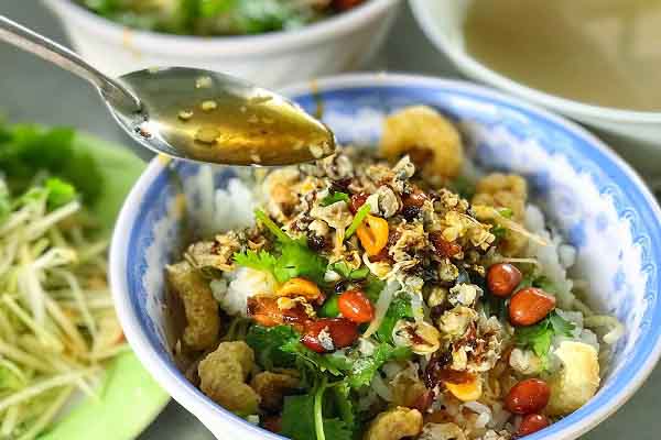 Những đặc sản bình dị du khách nhất định phải thử khi đến Huế