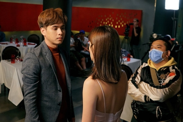 ‘Đại ca’ Hồ Quang Hiếu trụ vững top 2 trên Youtube