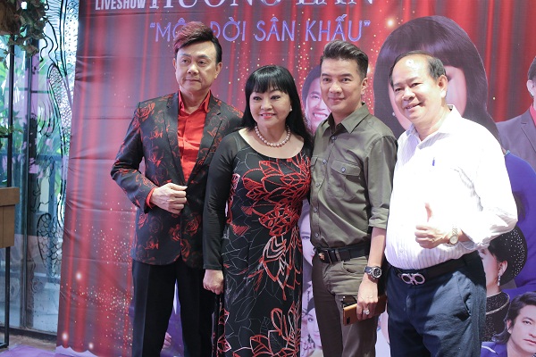 Hương Lan làm liveshow đầu tiên sau hơn 50 năm ca hát