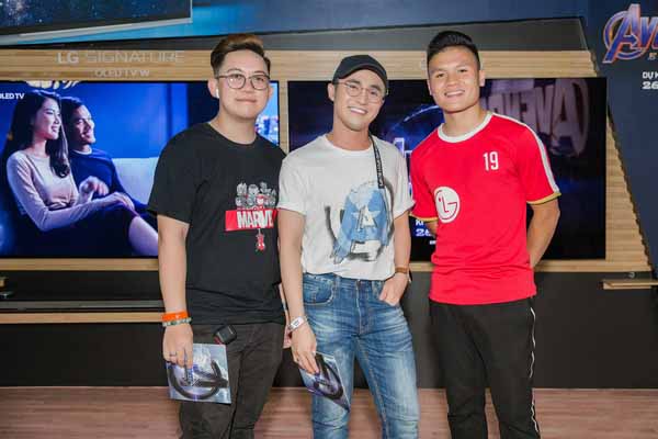 Huỳnh Lập cùng quản lý riêng say sưa Avengers: Endgame ngay sau buổi ra mắt