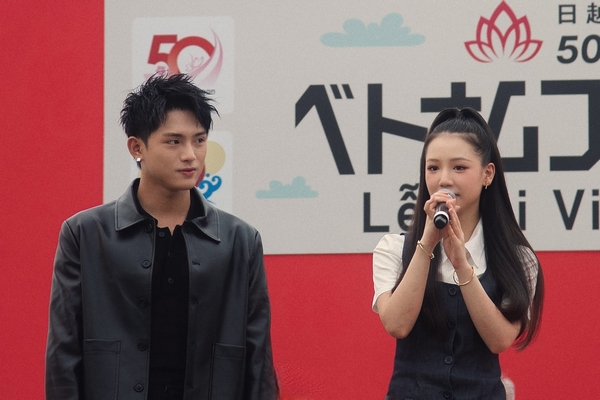 Sau Tokyo, AMEE và GREY D mang loạt hit khuấy động Osaka