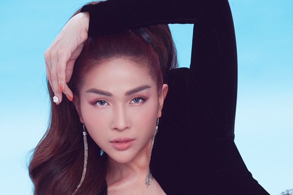 Khả Như không bị gia đình hối thúc chuyện chồng con