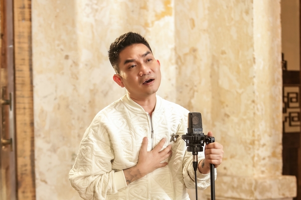 Phạm Khánh Hưng: ‘Bí quyết để người yêu hết giận là dẫn đi shopping’