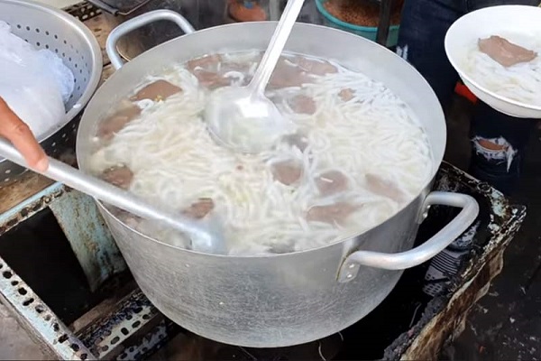 Đặc sắc món bánh lọt mặn của người Cần Thơ