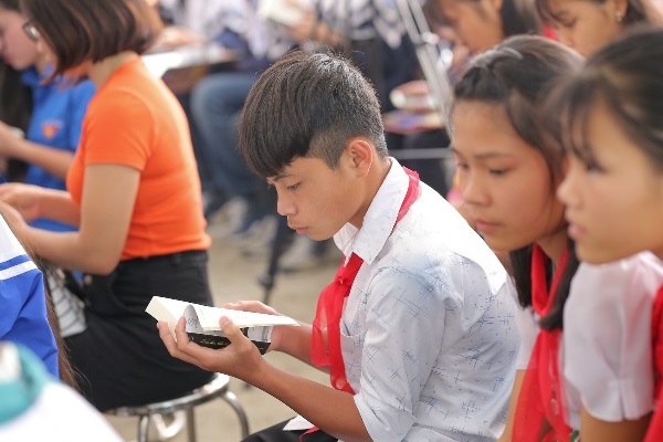 Hành trình từ trái tim đến với các em nhỏ tại bản Sìn Suối Hồ, Lai Châu