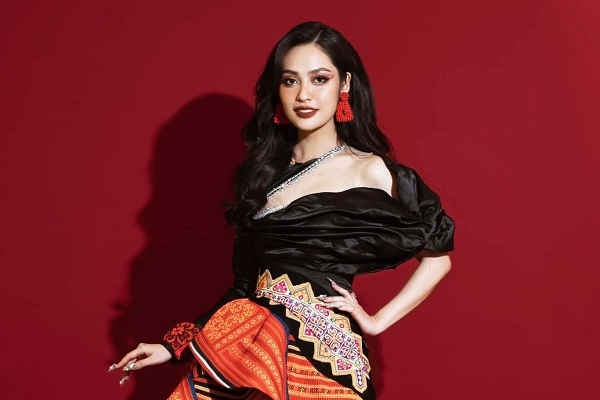 Nông Thúy Hằng nói gì trước tin đồn mua giải?