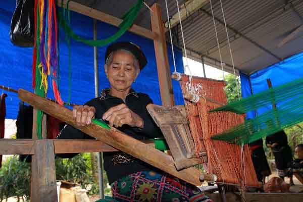 Người Ơ Đu mỗi năm chỉ gõ chiêng một lần