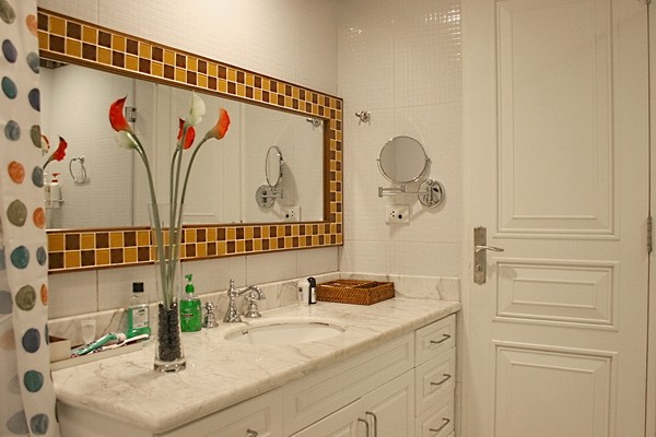 Những loại vật liệu ốp lát phòng tắm tạo nên không gian thư giãn đa dạng