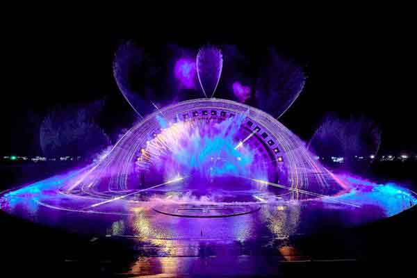 Lần đầu tổ chức show diễn trên biển tại Phú Quốc