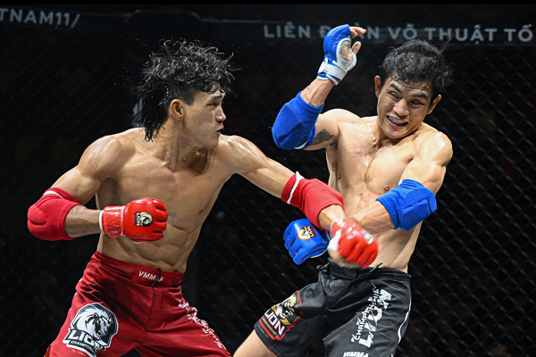 Nguyễn Trần Duy Nhất vào chung kết LION Championship sau trận đấu khiến đối thủ bỏ chạy