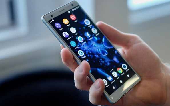 Cận cảnh Xperia XZ2 với thiết kế mới mẻ đầu tiên của Sony