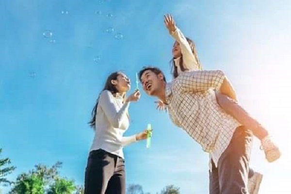 Cách tạo ra những trải nghiệm tích cực thông qua 5 loại hạnh phúc thường gặp