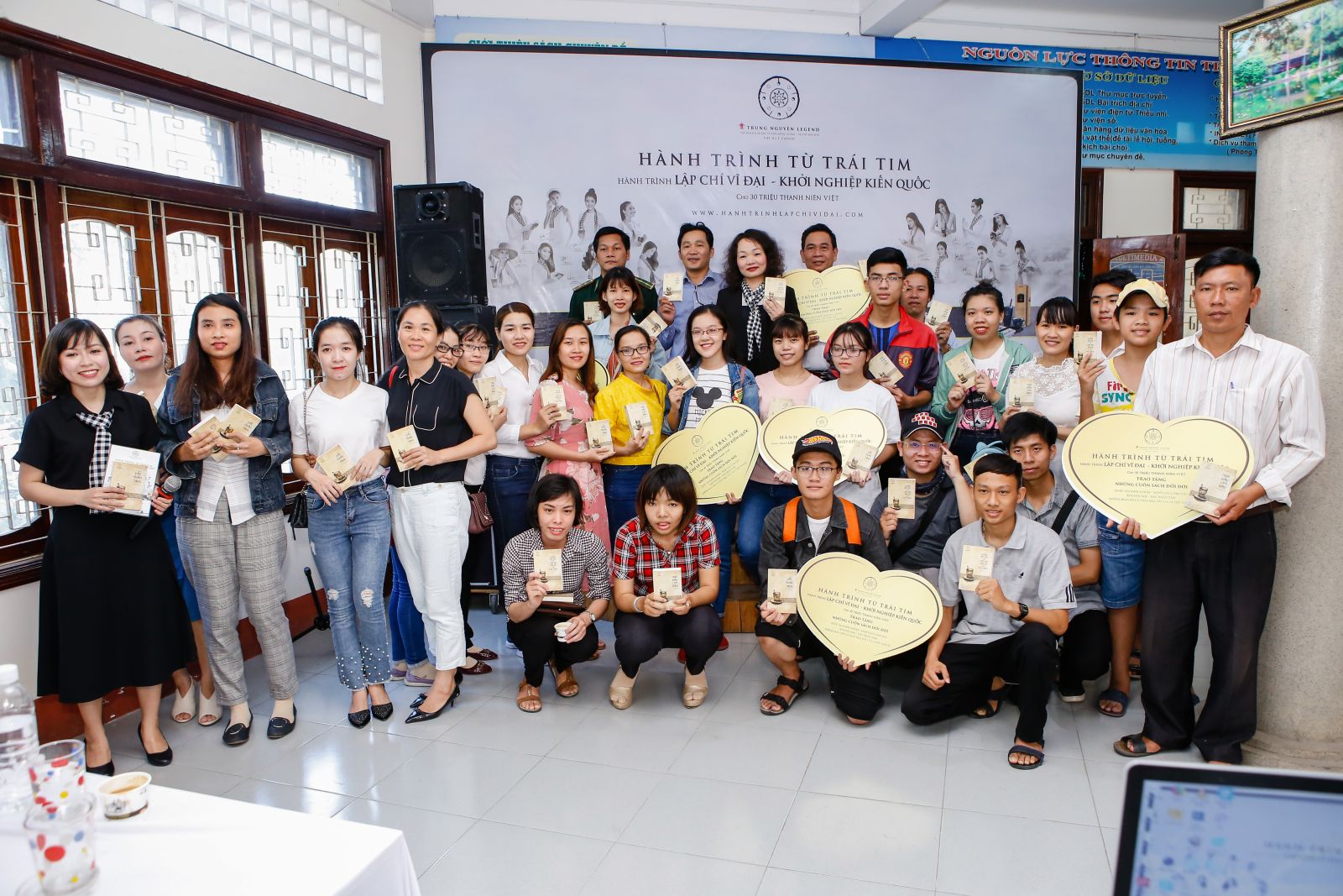 Dân tộc vĩ đại là biết thượng tôn và tôn thờ tri thức