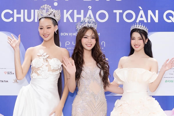 Top 3 Miss World Vietnam 2022 ‘đẹp phát sáng’ tại họp báo chung khảo