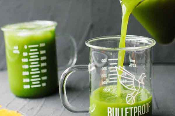 Cẩn thận trước nguy cơ ngộ độc do uống nước ép rau ngót giảm cân sai cách