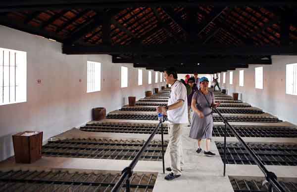 Xảo thuật thị giác giấu kín Chuồng Cọp Pháp trong 30 năm